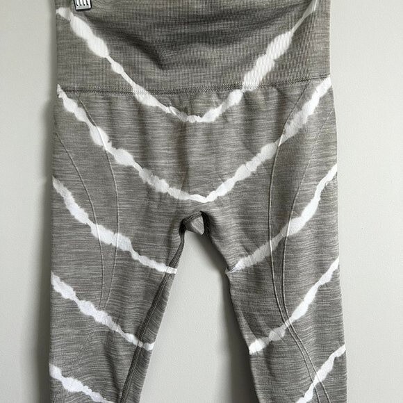 MOVING SALE Wildfox tie dye Leggings Pattern Lounge Wear XS - Picture 3 of 5
